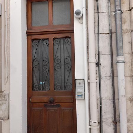 Le Nid D'Hirondelles - Appartement De Caractere Hypercentre Au Calme Bourges Exteriör bild