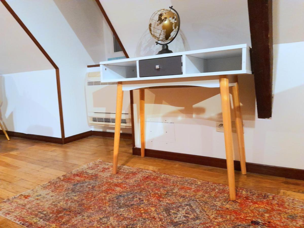 Le Nid D'Hirondelles - Appartement De Caractere Hypercentre Au Calme Bourges Exteriör bild